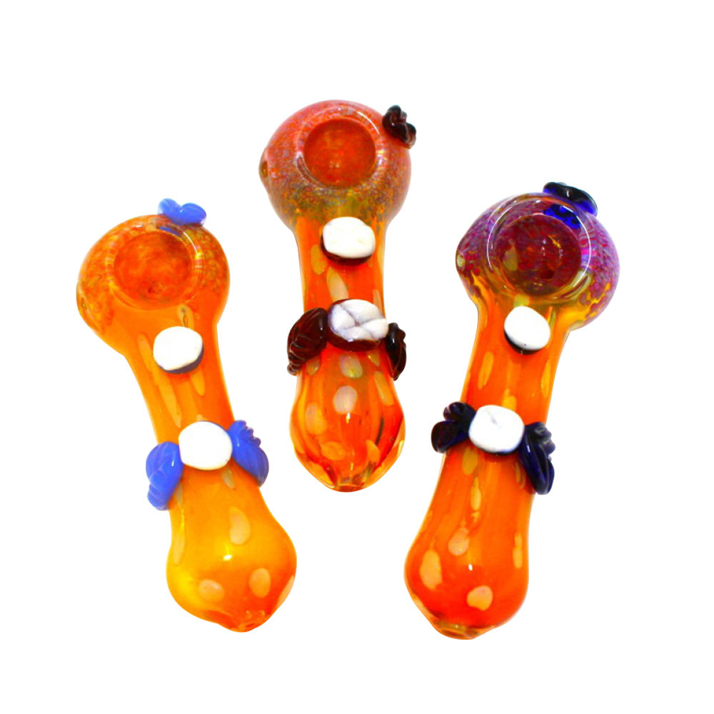 4.5-inch leaf design heavy-duty glass hand pipe featuring detailed leaf-inspired artwork, sturdy glass construction, smooth polished finish, compact size, and artistic styling.