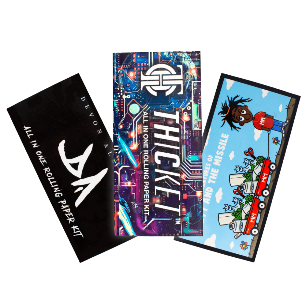Thicket All-in-One Rolling Papers Kit, 30 Count Pack, Featuring Convenient All-in-One Packaging and a Compact Design for Retail Displays and Wholesale Rolling Accessory Collections.