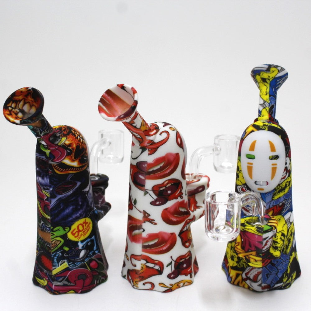 6-inch Black and White Silicone Dab Rig Water Pipe with 14mm Male Banger featuring a two-tone design, durable silicone body, compact construction, and water chamber.