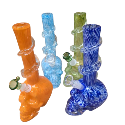Soft glass skull water pipe